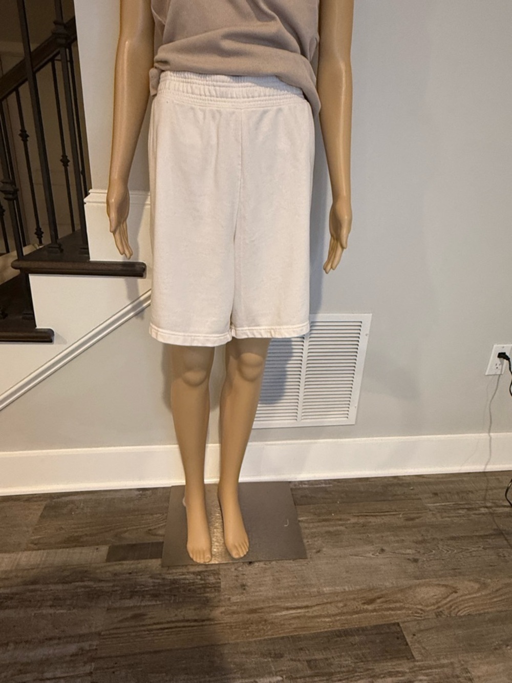 H&M Ivory Casual Elastic Waist Shorts